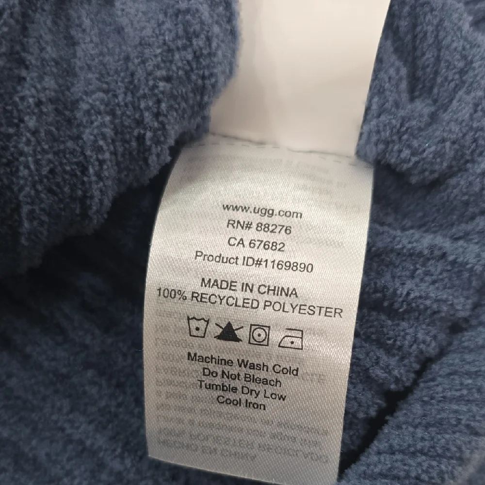 UGG Junipher Cardigan Lite in the color Desert Blue, M, NWT - Picture 14 of 16